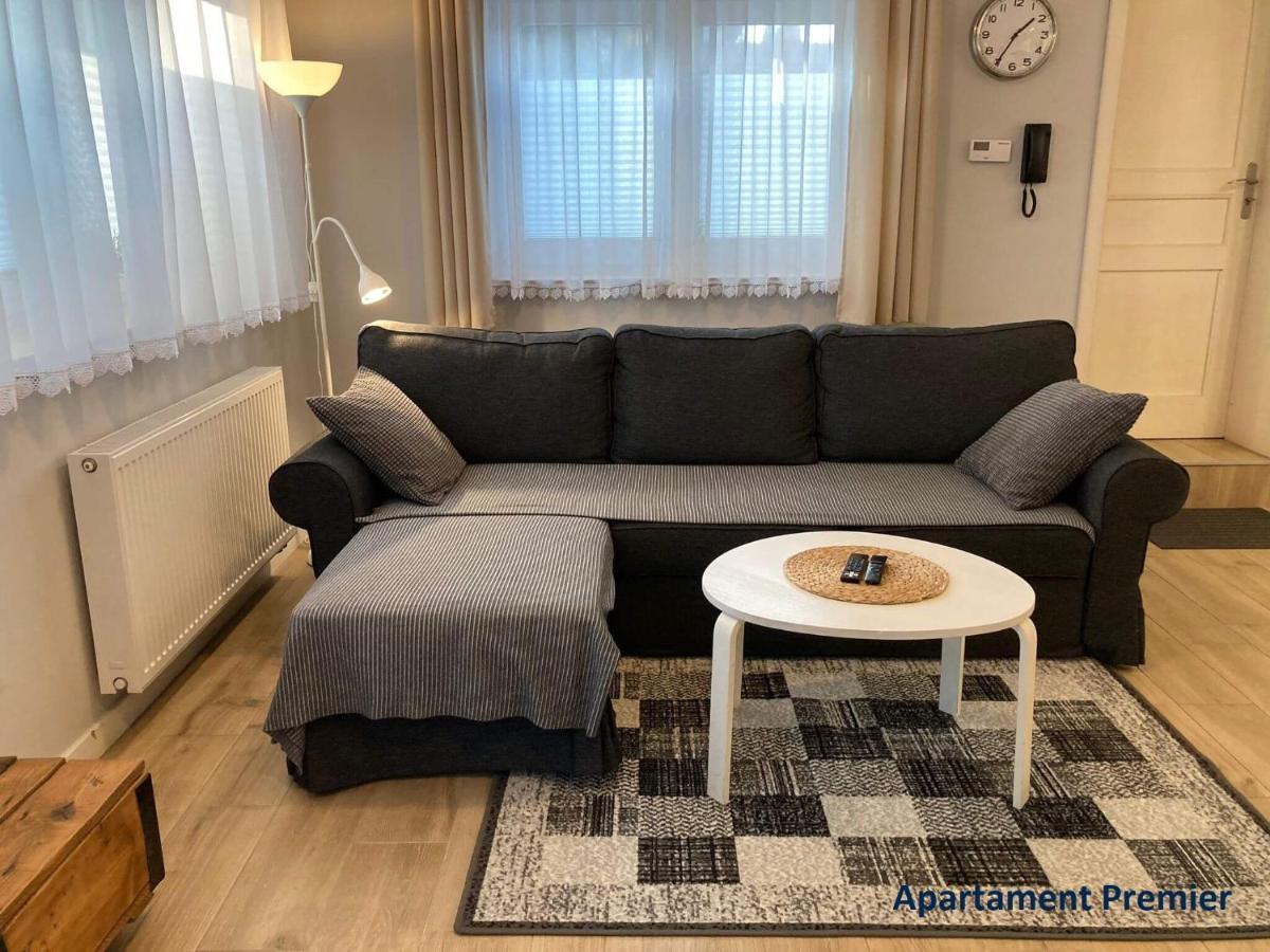 Bialy Dom - 2 Bedrooms كاتوفيتسه المظهر الخارجي الصورة