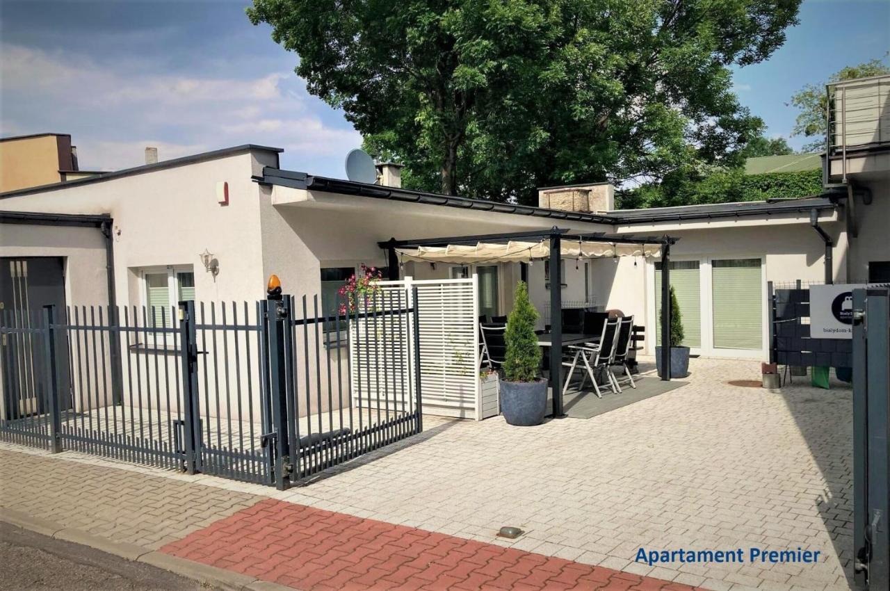 Bialy Dom - 2 Bedrooms كاتوفيتسه المظهر الخارجي الصورة