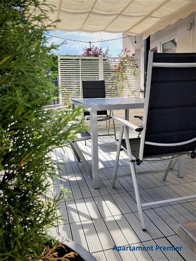 Bialy Dom - 2 Bedrooms كاتوفيتسه المظهر الخارجي الصورة