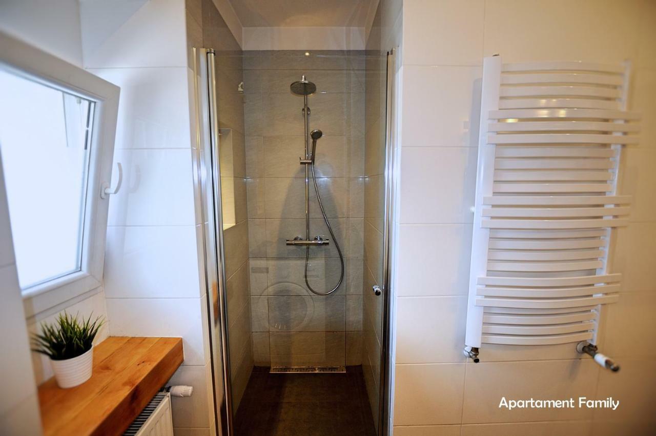 Bialy Dom - 2 Bedrooms كاتوفيتسه المظهر الخارجي الصورة