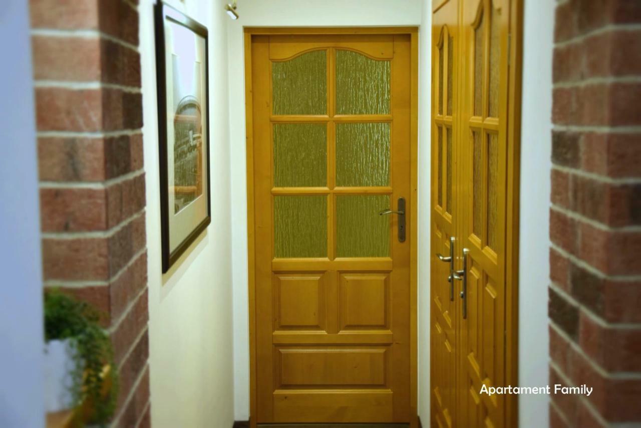 Bialy Dom - 2 Bedrooms كاتوفيتسه المظهر الخارجي الصورة