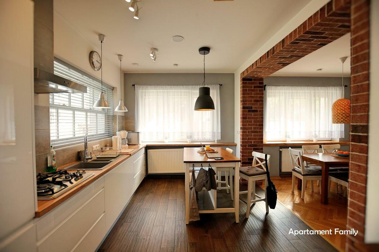 Bialy Dom - 2 Bedrooms كاتوفيتسه المظهر الخارجي الصورة