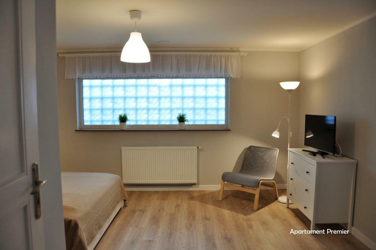 Bialy Dom - 2 Bedrooms كاتوفيتسه المظهر الخارجي الصورة