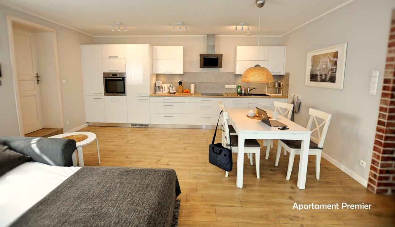 Bialy Dom - 2 Bedrooms كاتوفيتسه المظهر الخارجي الصورة